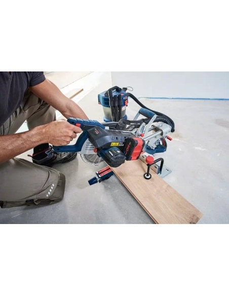 SCIE À ONGLET RADIALE GCM 18V-216 - BOSCH